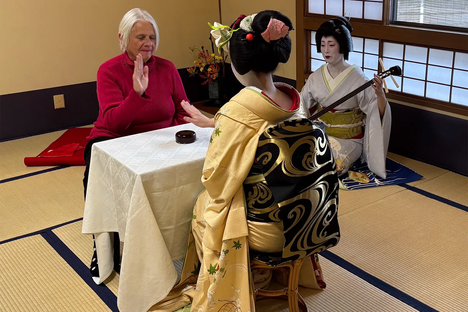 What Happens at a Maiko Luncheon in Kyoto?